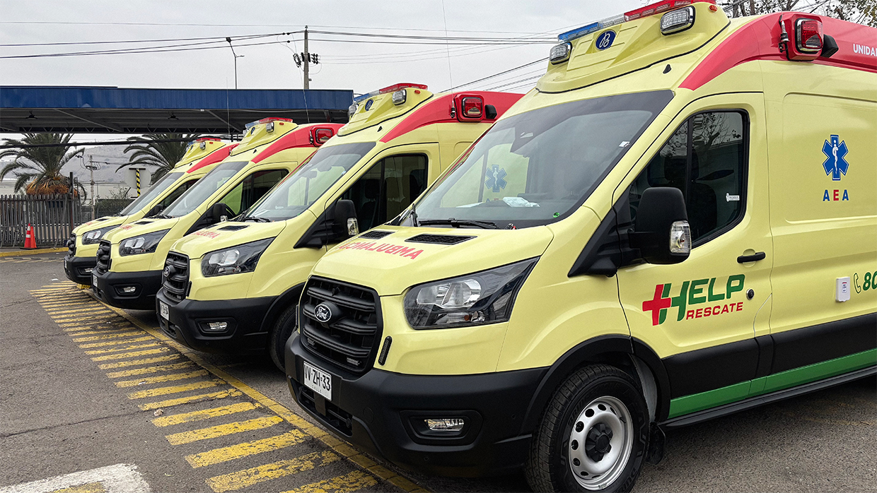 Entregamos cuatro ambulancias de emergencia avanzada para HELP